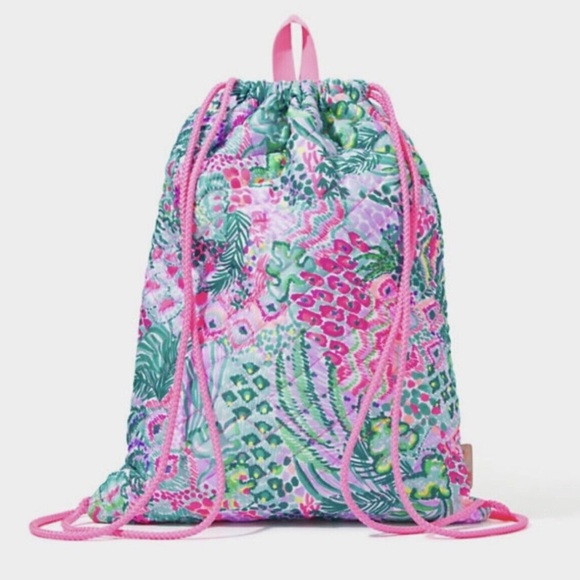 Lilly Pulitzer Handbags - Lilly Pulitzer Quilted Drawstring Backpack in Banana Split New